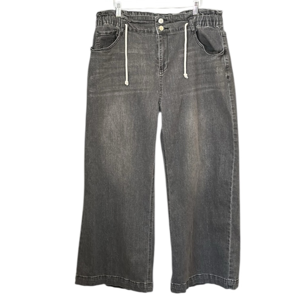 Women's Black High Rise Wide Leg Jeans - Picture 2 of 13